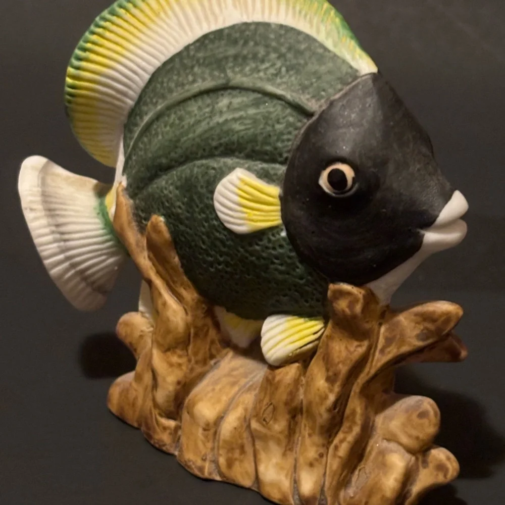 2 Fish Figurines Made in Taiwan